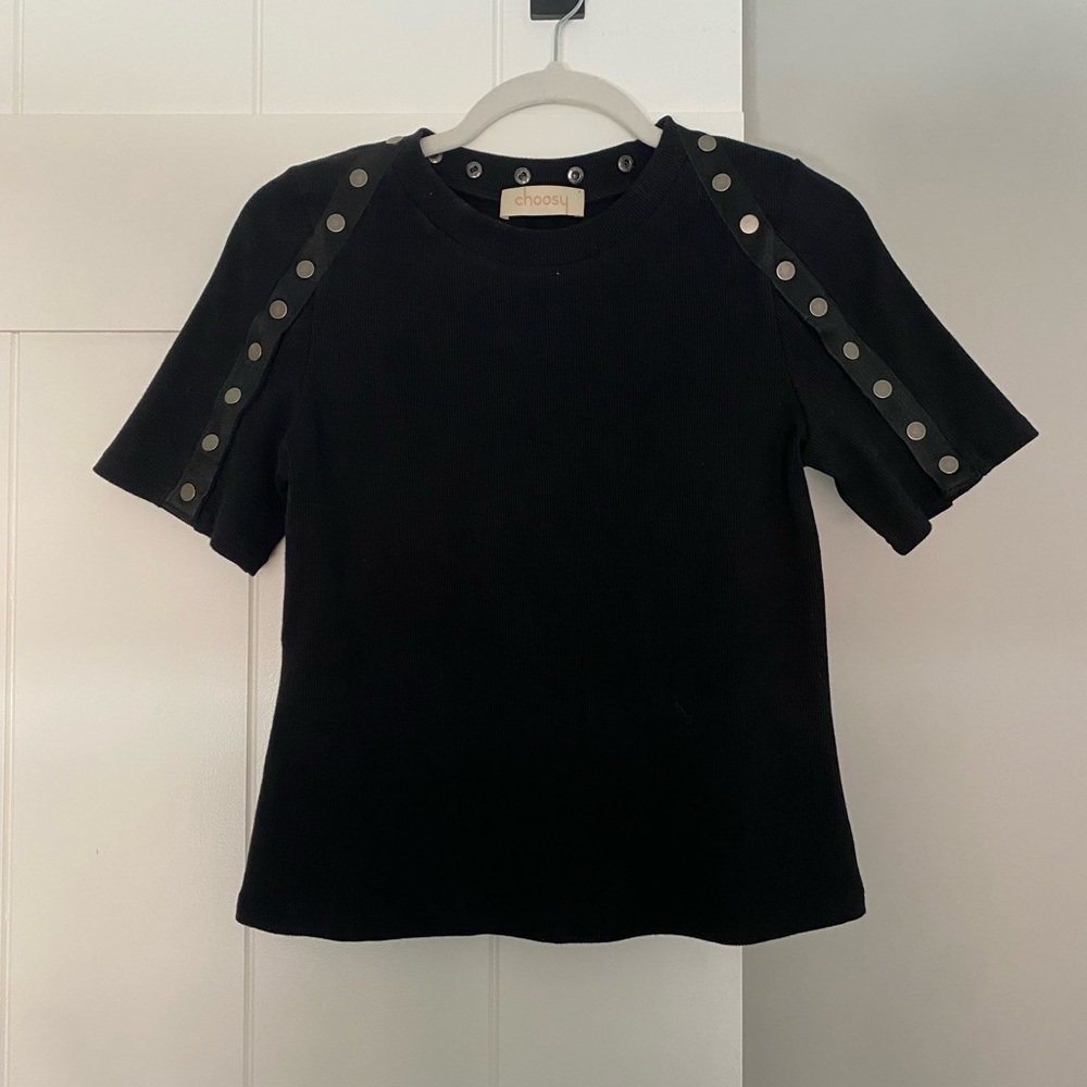 NWT Choosy Black short sleeved shirt button detail